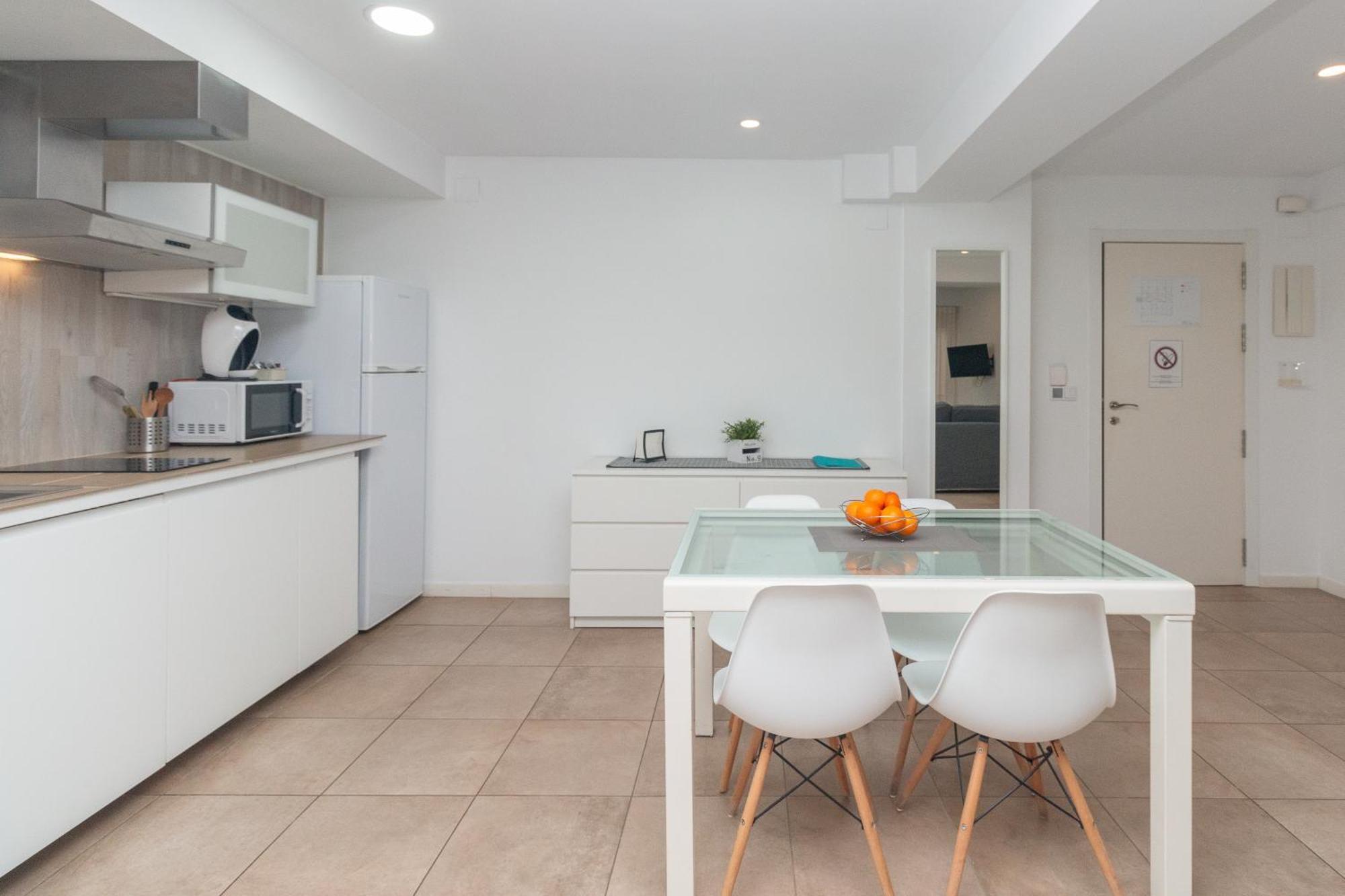 Bet Apartments - Abastos Валенсия Екстериор снимка