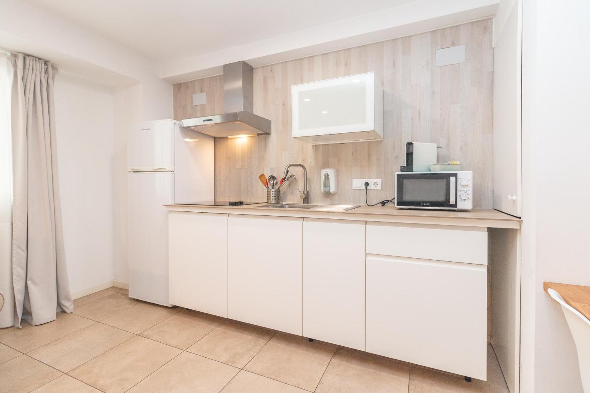 Bet Apartments - Abastos Валенсия Екстериор снимка